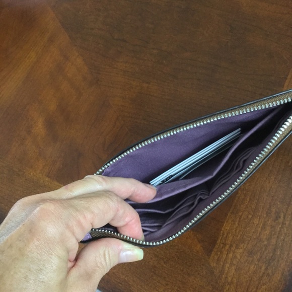 NWT💜Floral Coach Wristlet💜 - Picture 6 of 7